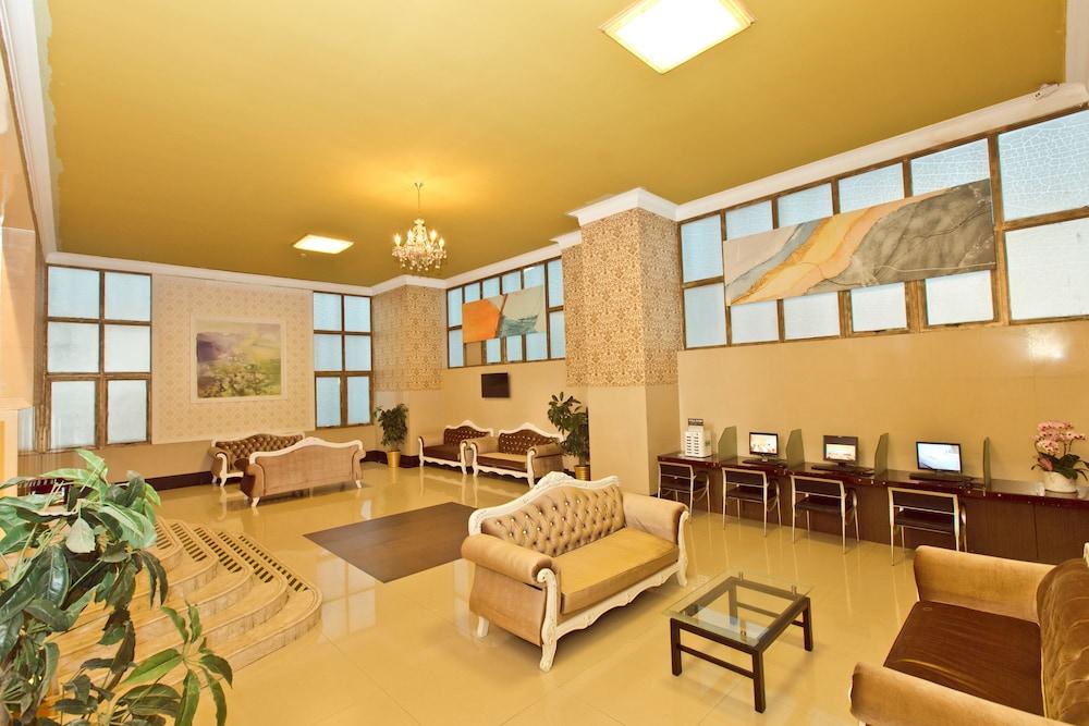 Magnificent International Hotel 3*